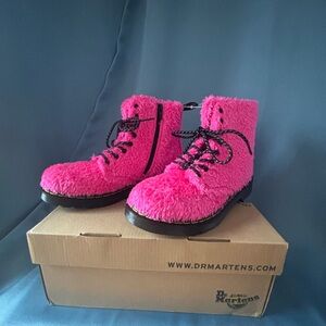 NIB, Doc Martins Pascal J Clash Pink Fuzzy Boots, Size: Womens 5, Super Soft